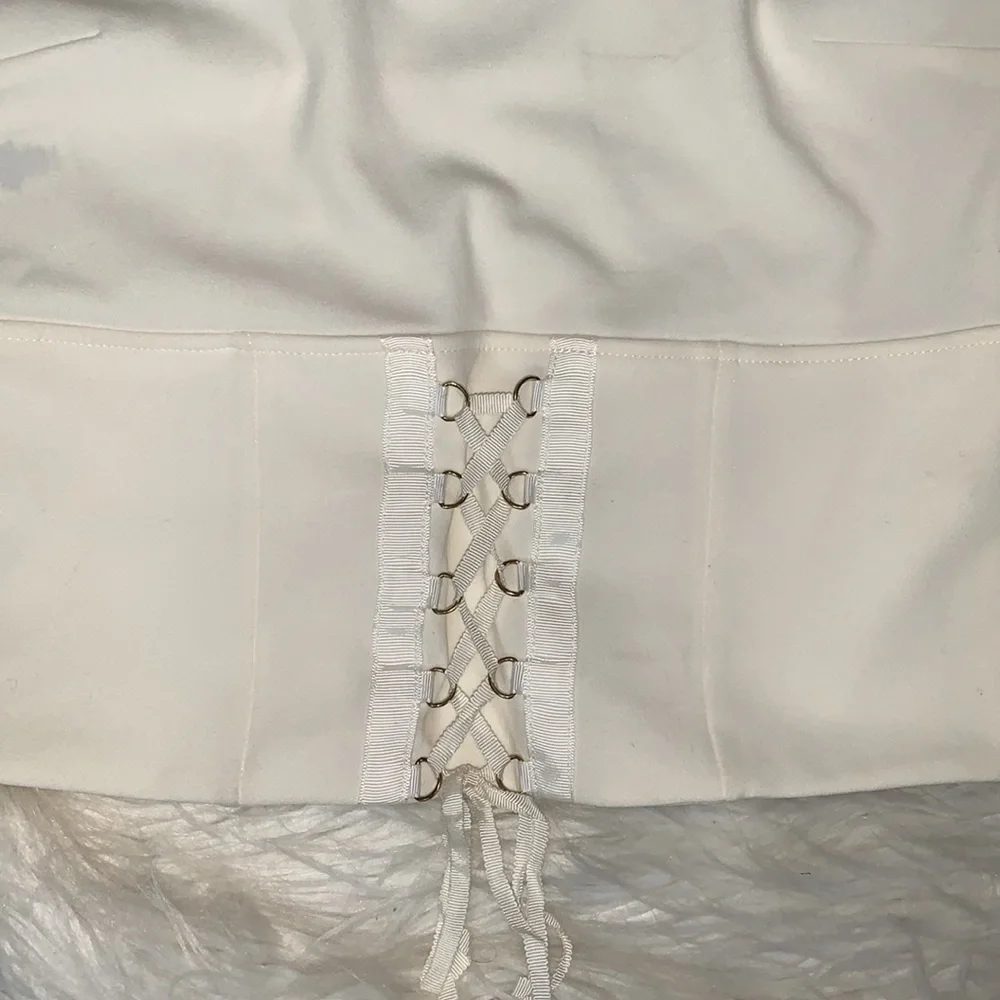 BNWT express blouse with lace up waist